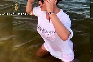 Kinky Slut Collects Pussy Juices In Vial After Hitachi Orgasm