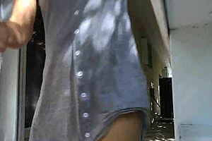MILF Keys goes naked outside