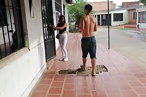 Le Follo El Coño A Esa Chica De Piel Morena Cuando Me Dice Que No Están Sus Padres