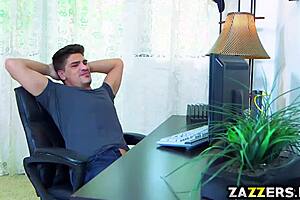 Parker Swayze Gives Blowjob to Bruce Venture's Big Cock