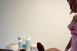 Watch as this mature Russian slut uses her shaver as to make a head of a rhino on her pubis