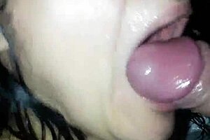 breastfeeding in chelu flor style with finish in mouth for barrabrava