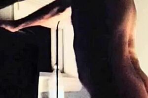 I putted my cock n balls on her face n she licked em so good