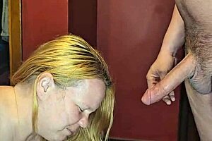 Hard cumshot after slobbing on my cock while pregnant, oh man, it’s intense!