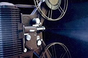 Latina Redhead Milf from Minas Gerais Catches Gifted Married Man in Blowjob