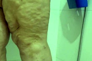 Mature MILF's shower foot fetish fun