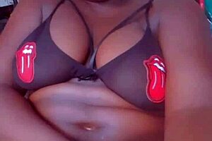 Ebony Mature Masturbating Without Limits In Lingerie!