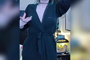 Mistress Electra's strapon tease session
