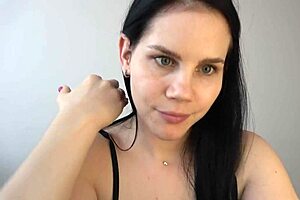 Anna's big tits and playtime