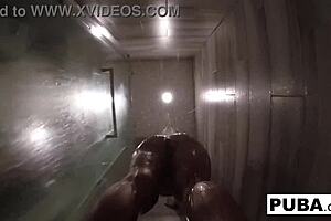 Jezebelle Bond's sensual self-pleasure bath
