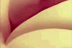 Curvy Mature Woman Coming to her Orgasm