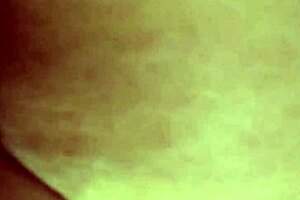 i'm watchin my ex suckin it good, but she's so amatuer at blowjobs