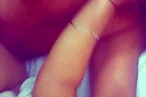 Apoyame la segunda parte madre de mi amiga buena vagina apretada