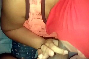 Sex video: Amateur Latina mom: blowjobs