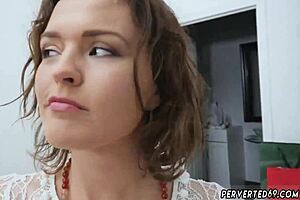 Help! Stepson saves mom Krissy Lynn from shower mishap