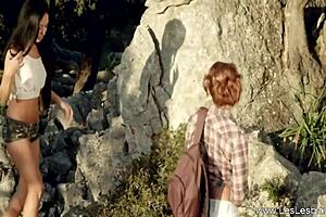 Loving The Lesbians Is Easy