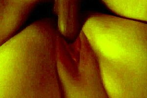 Mature amateur gets creampie in tampa bay pussy