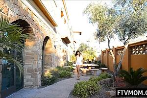 TEXAN MILF MASTURBATES IN PUBLIC!