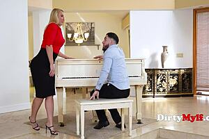 Sexy mommies uses music to lure and exercise sex appeal