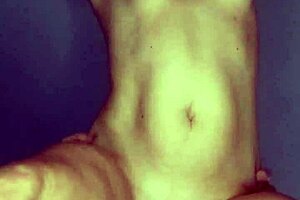 Live milf sex on cam and she creams all over