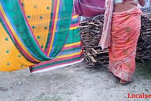 i love watching this desi indian bhabi having outdoor sex on webcam