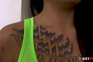Inked hunks in interracial threesome