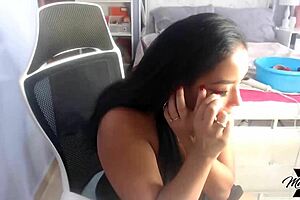 Can Maxine X Handle 24 Inch Dildo Fucking Herself In Solo Clip?