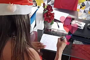 waiting for christmas turkey delivery in brazilian homemade interview