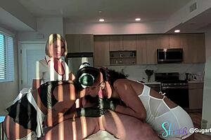 hey, these ebony girls give blowjobs in orgy after shaving