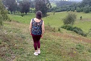 Amateur stepmom gets her hairy pussy licked in public