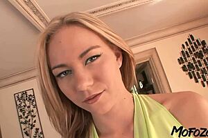 Young college girl gives sloppy oral to uncle! Licks wetly in homemade video.