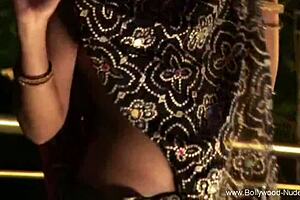 A nude dance of a mature Asian woman looks so elegant