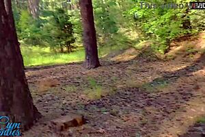 Wet pussy in reality video
