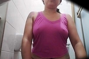 Stepmoms secret desires: hairy pussy and hidden camera video with Latina beauty