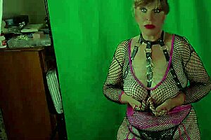 Granny Carmen has a wild time with vibrator and double penetration