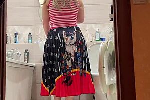 Stepmom's Wide Hips Spread for Anal Fucking in Bathroom