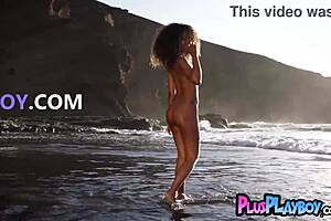 Milf Brunette Uses Huge Toy For Lesbian Cunilingus Gaping