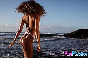 Milf Brunette Uses Huge Toy For Lesbian Cunilingus Gaping