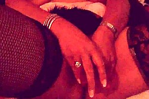 I lickin and fingerin her wet pussy so good