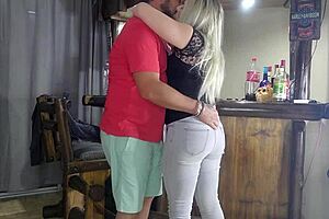 Beautiful woman gets her pink pussy waxed and shaved