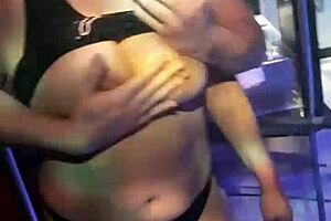 This handsome guy is assfucking a mature Argentine milf in the hotel. So hot!