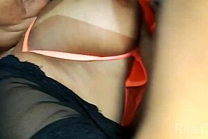 Espanhola no casado com direito a chupada