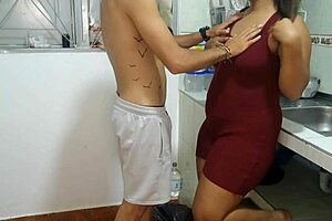 Amateur stepmother gets pounded in kitchen during lunch break!