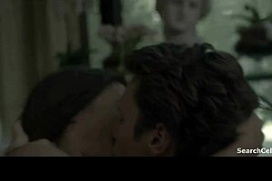 Hannah Ware in boss scenes