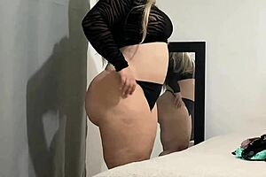 Sis tries on thongs before Tinder date, gets naughty