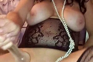 velvet rain masturbates with huge toys and squirts