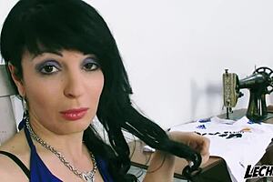 A day with hairy pornstar Amanda X and her big pussy lips