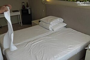 Mature milf Julia North gets massaged into anal play 😜