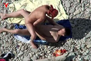 Big Natural Boobed Amateur Housewife Fucked Hard