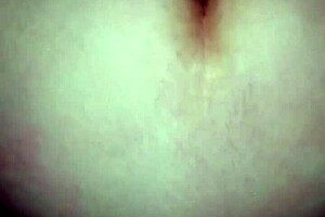 Big ass mature woman using a huge dildo